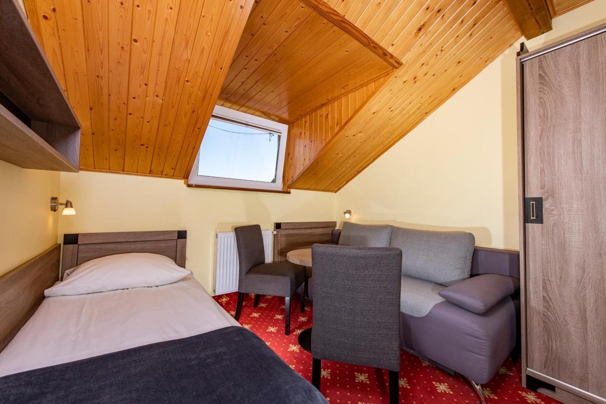 Domki, Apartamenty I Restauracja Wloczega Gaski  Luaran gambar
