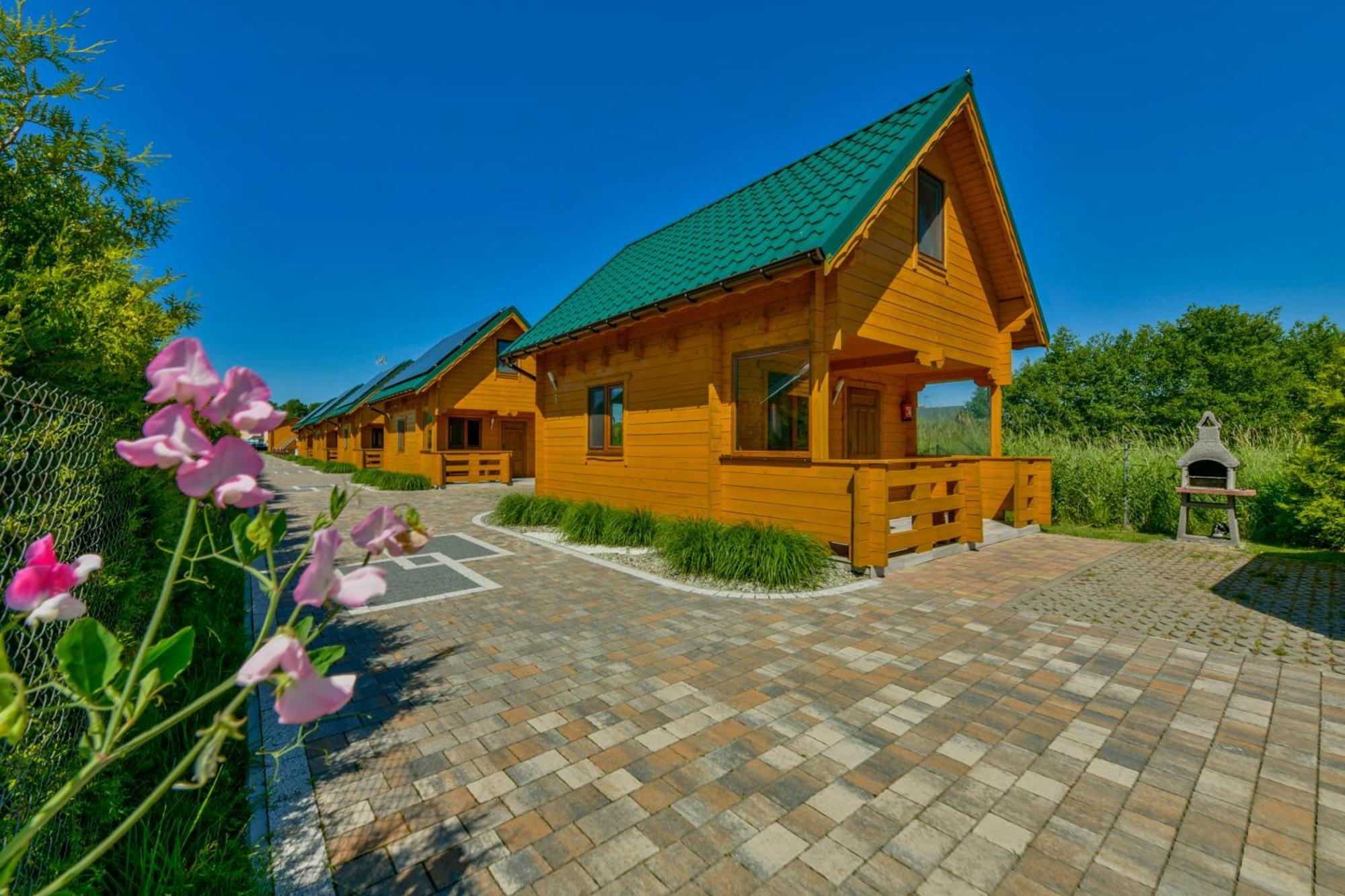 Domki, Apartamenty I Restauracja Wloczega Gaski  Luaran gambar